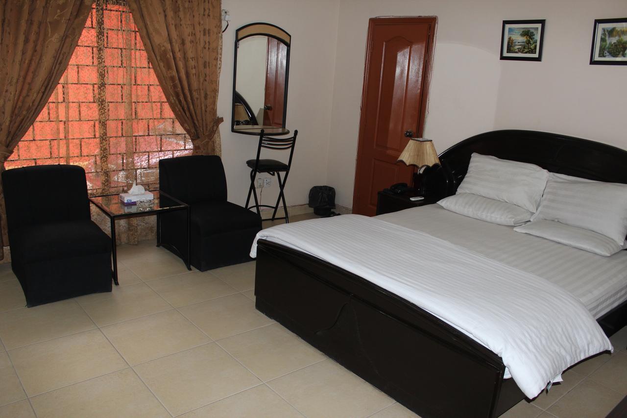Luxury Inn Karaçi Dış mekan fotoğraf